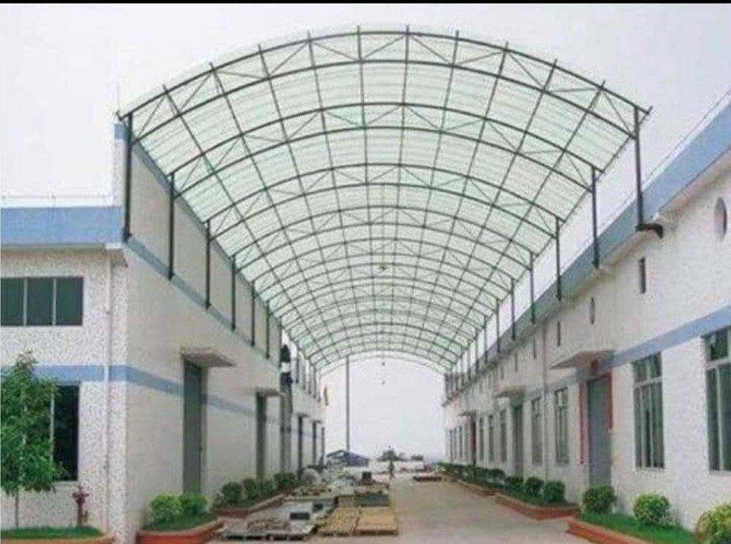 Curved translucent polycarbonate canopy arch roof